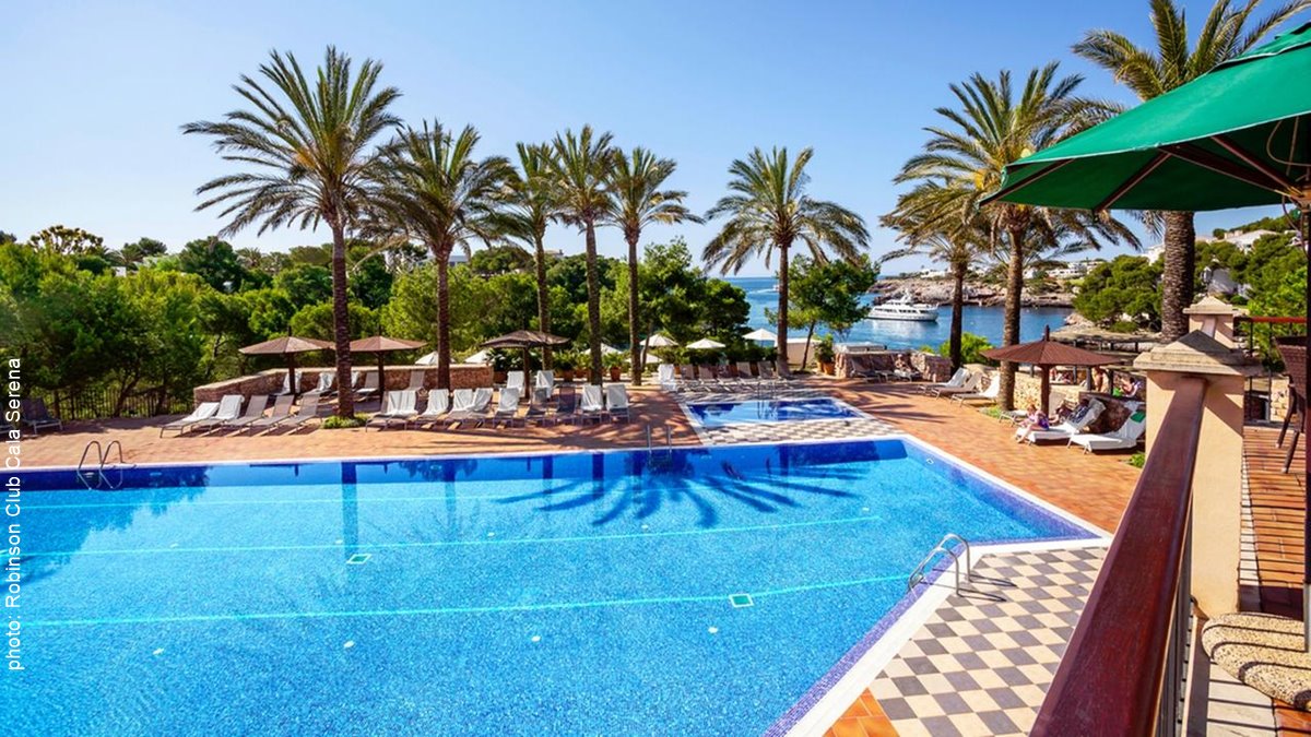 Robinson Club Cala Serena swimming