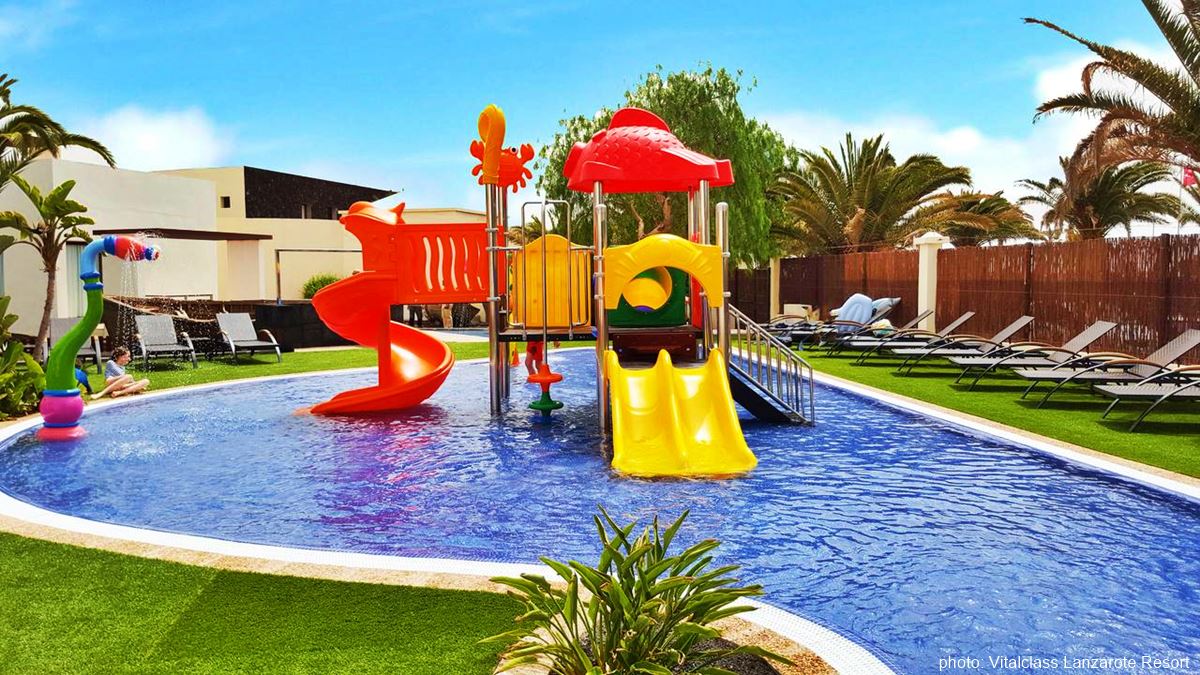 Vitalclass Lanzarote Resort swimming