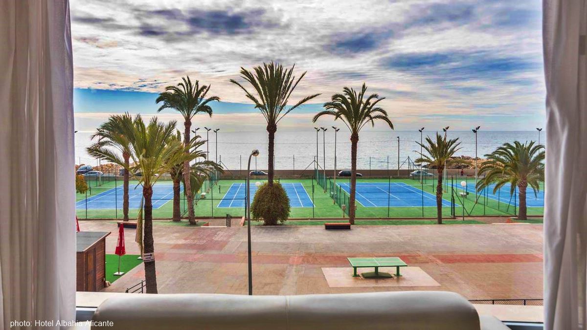 Hotel Albahia Alicante swimming